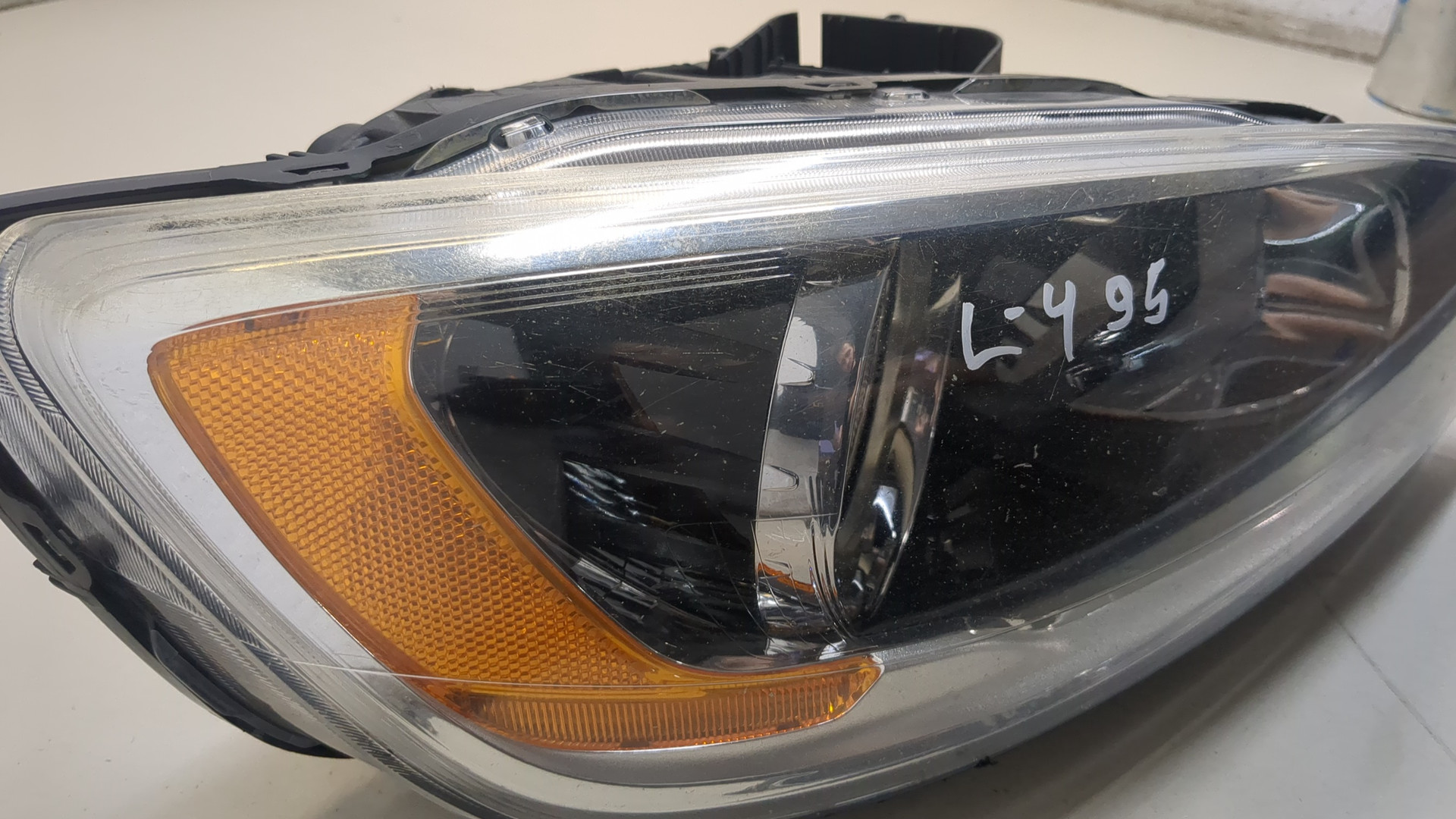 Фара правая