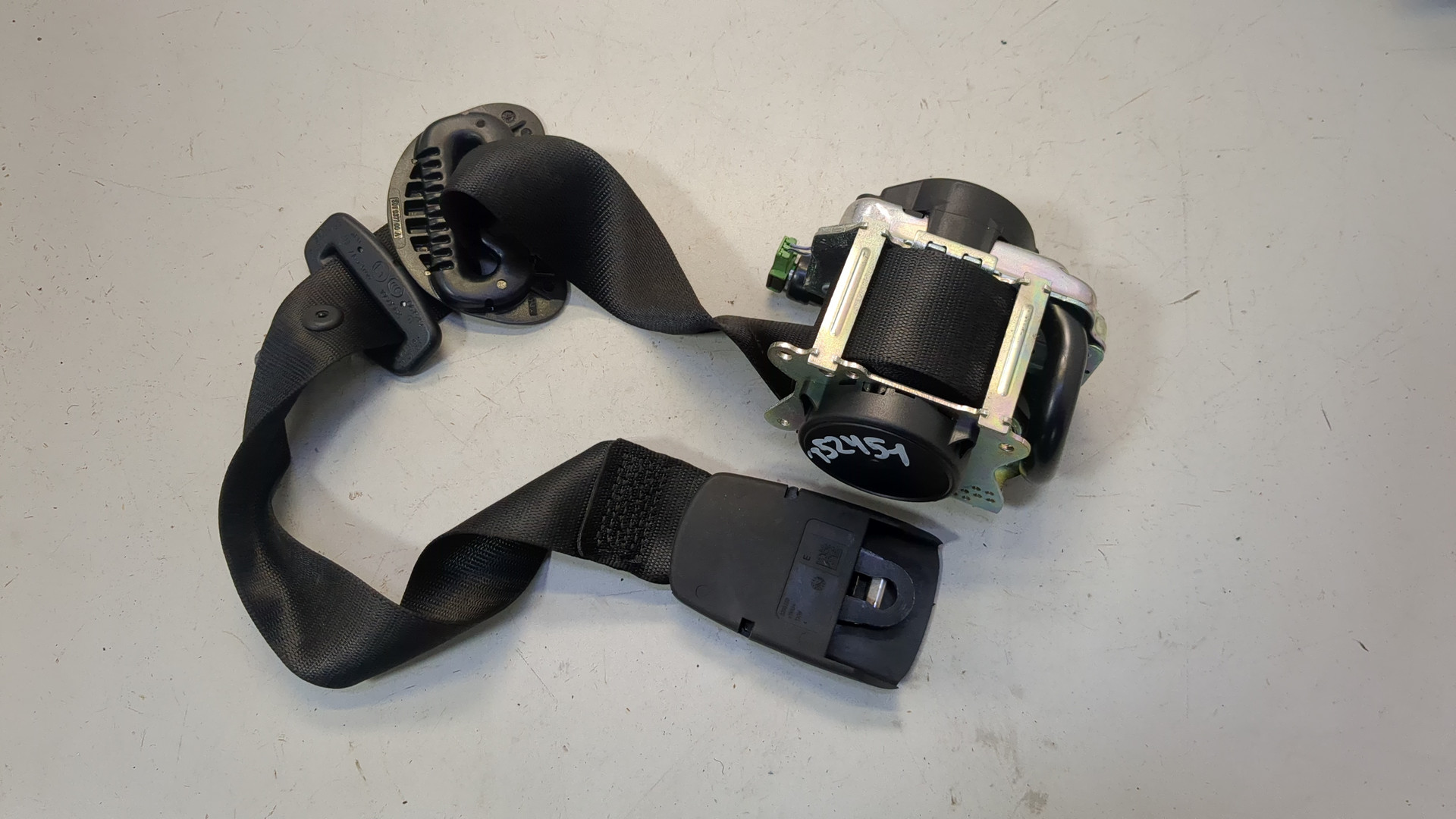 Ремень безопасности