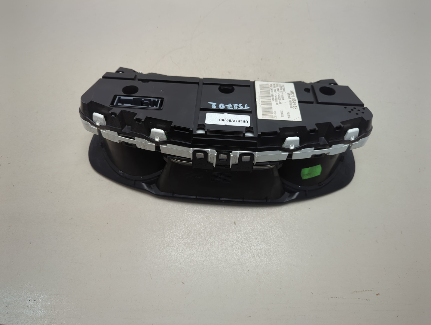 Панель приборов