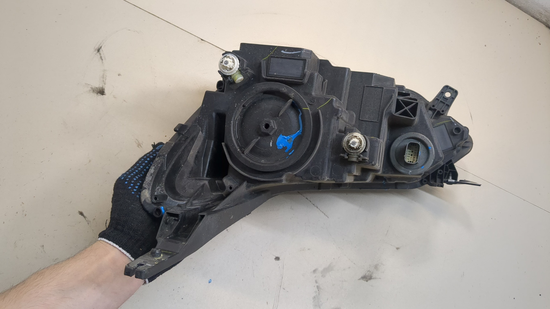 Фара правая