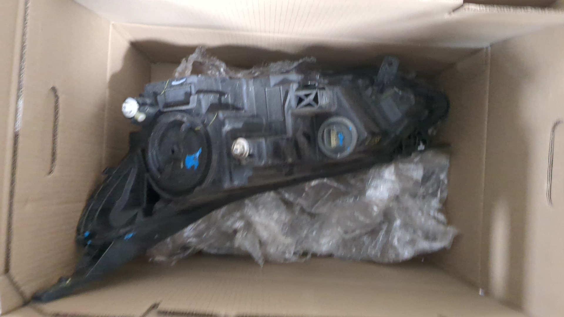 Фара правая