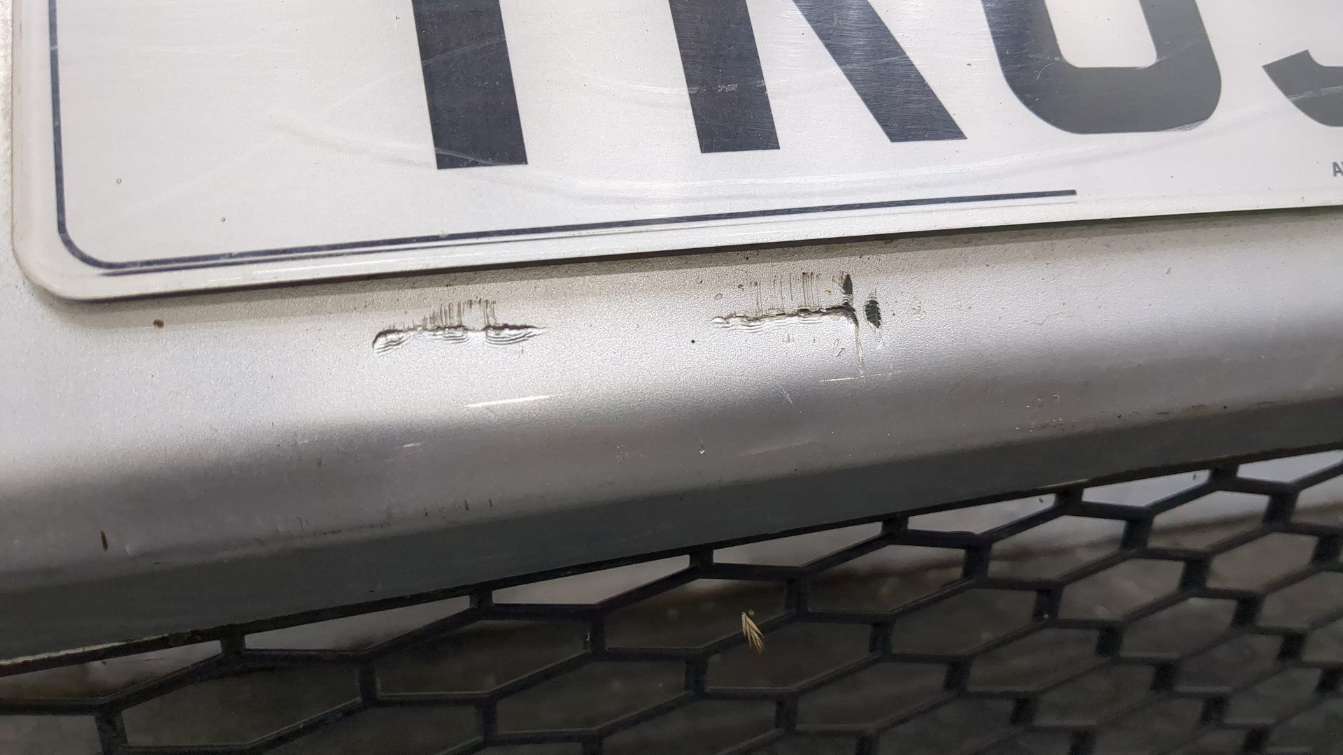 Бампер передний