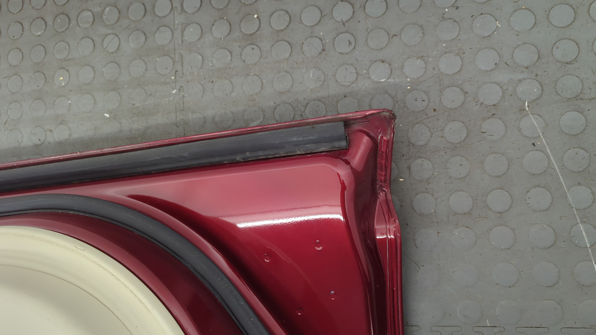 Дверь передняя левая