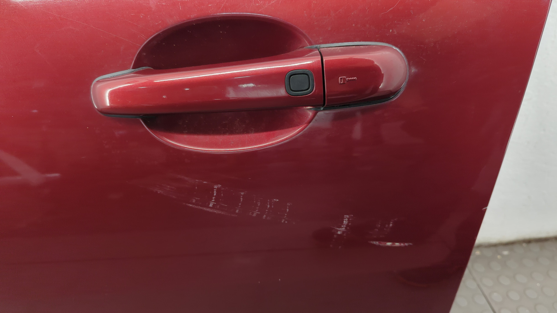 Дверь передняя левая