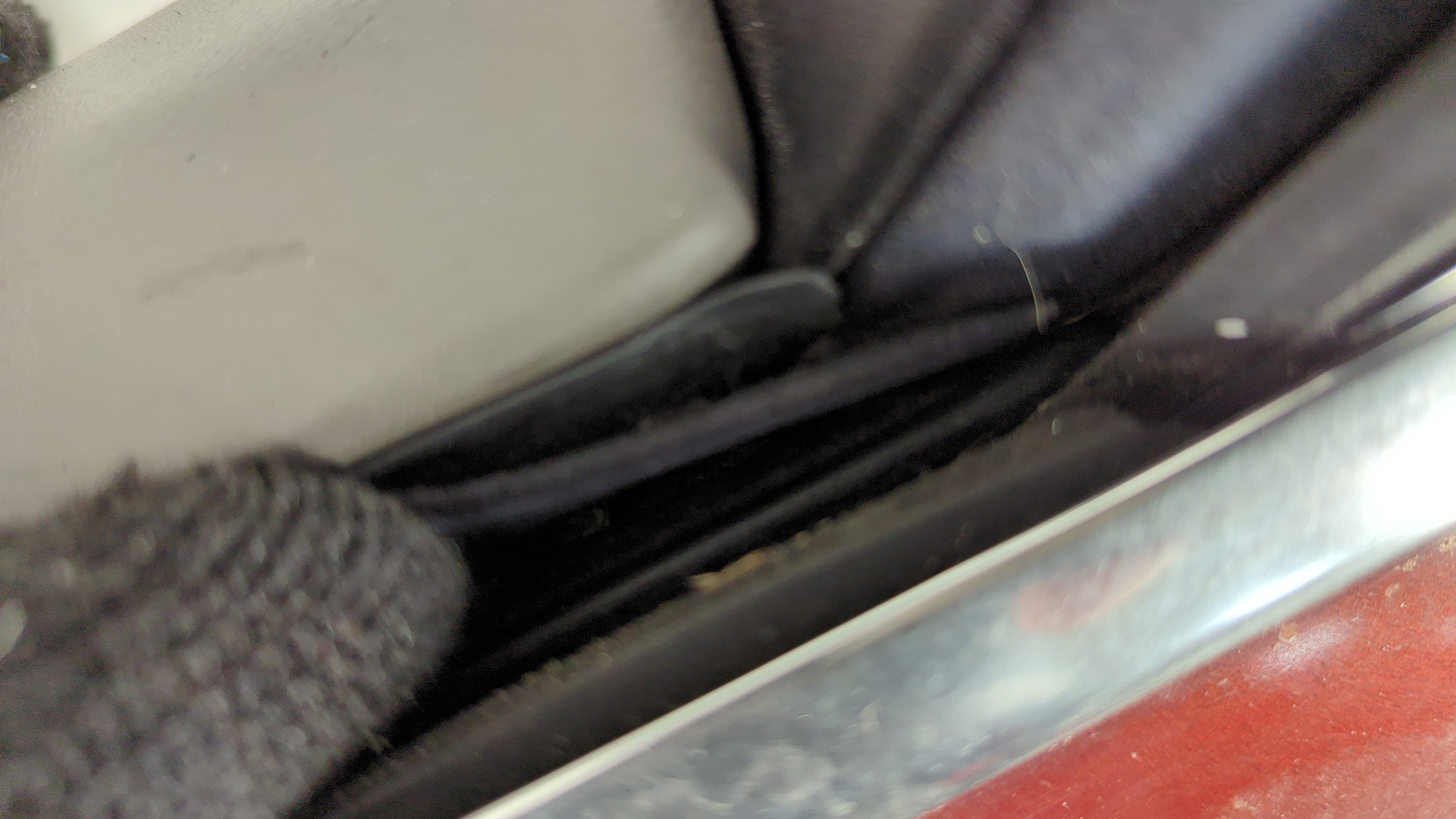 Дверь передняя левая