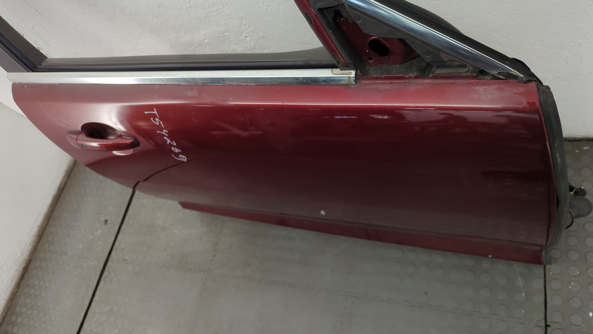 Дверь передняя правая