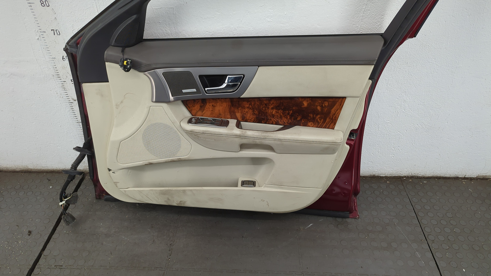 Дверь передняя правая