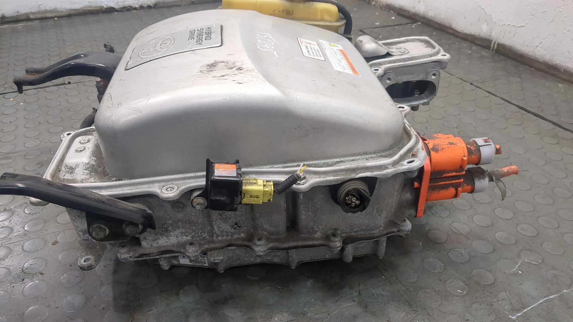 Преобразователь напряжения (адаптер)