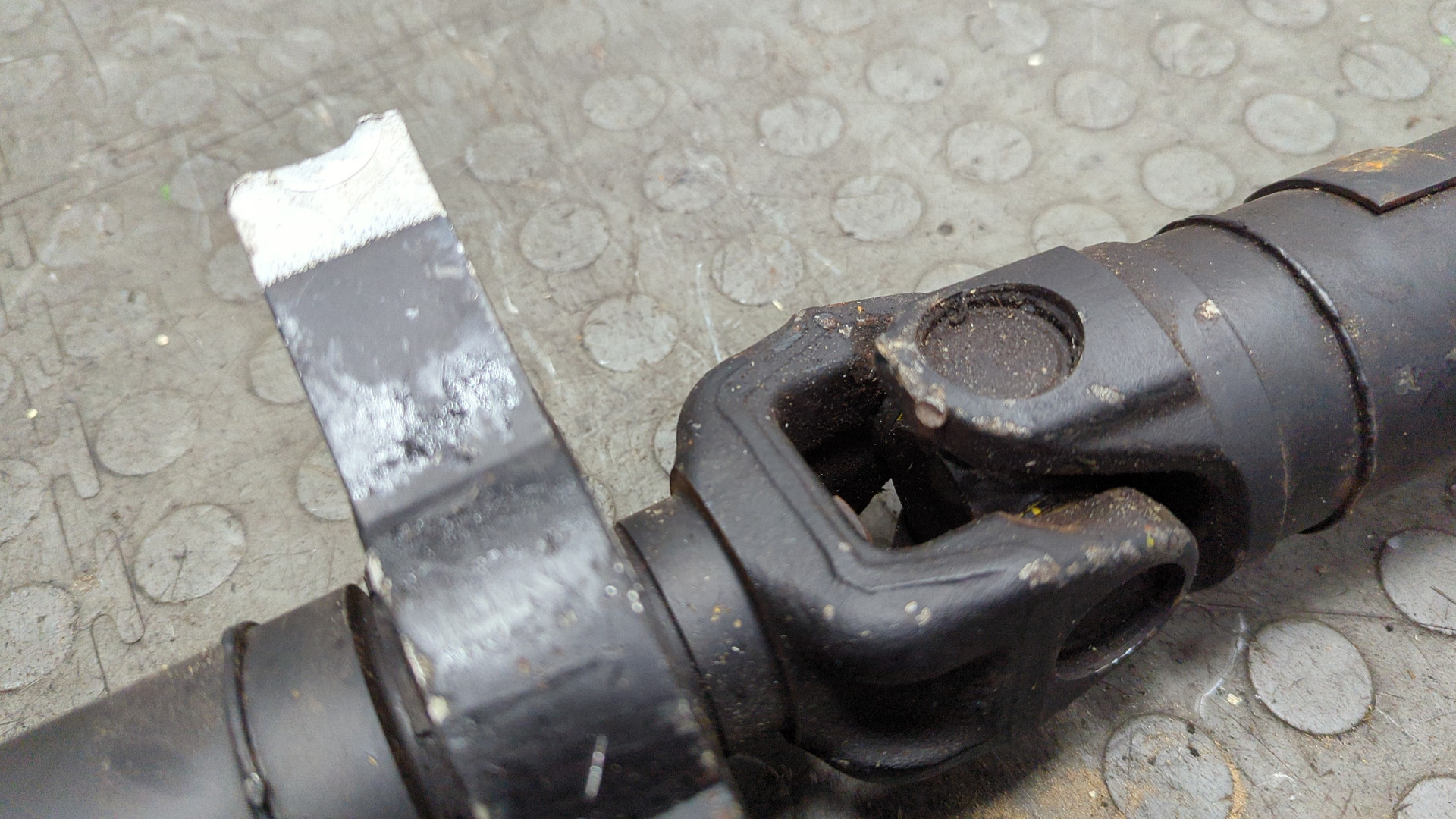 Вал карданный задний