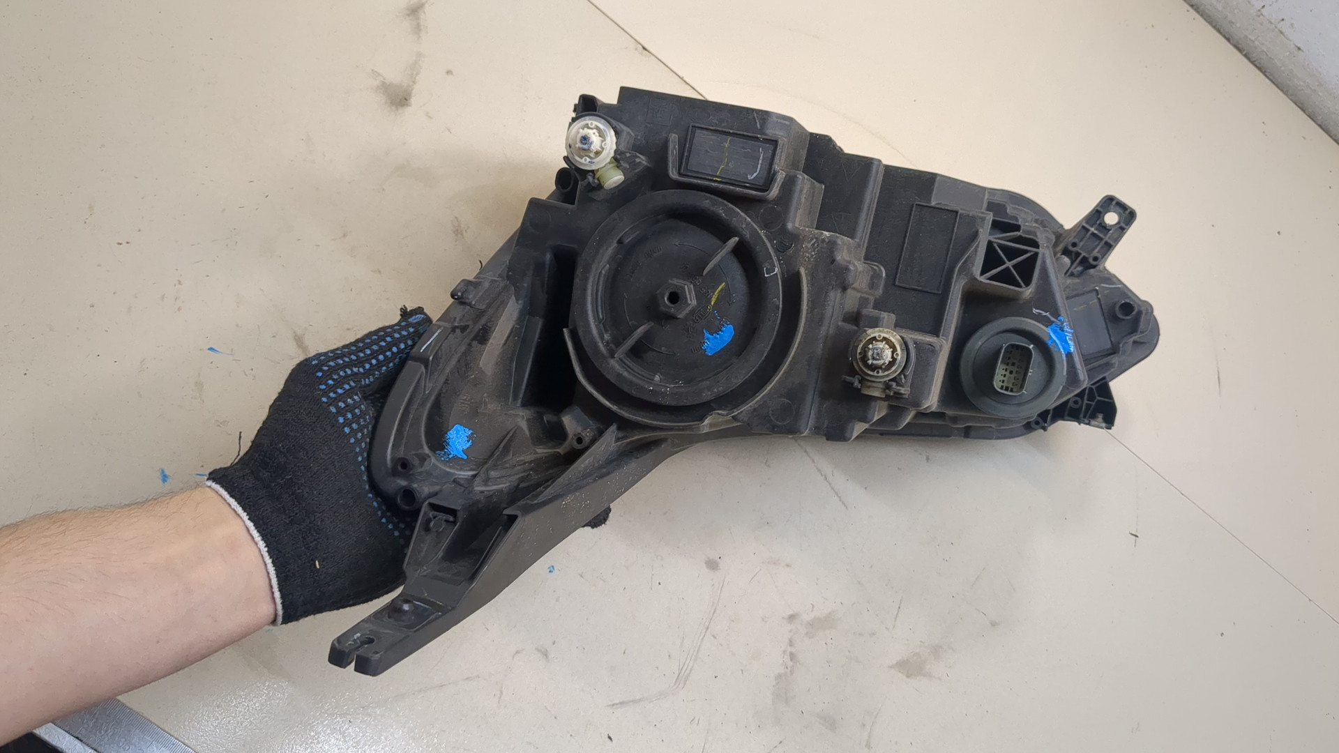 Фара правая