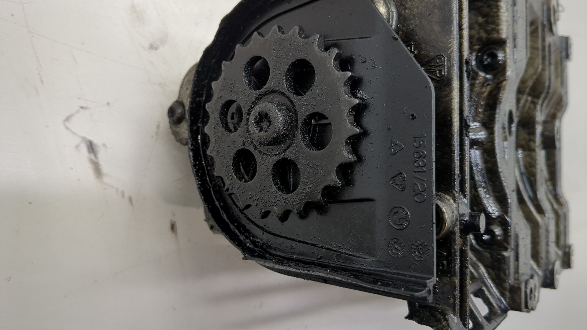 Насос масляный