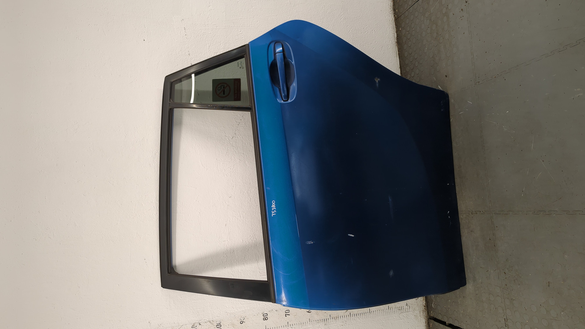 Дверь задняя левая