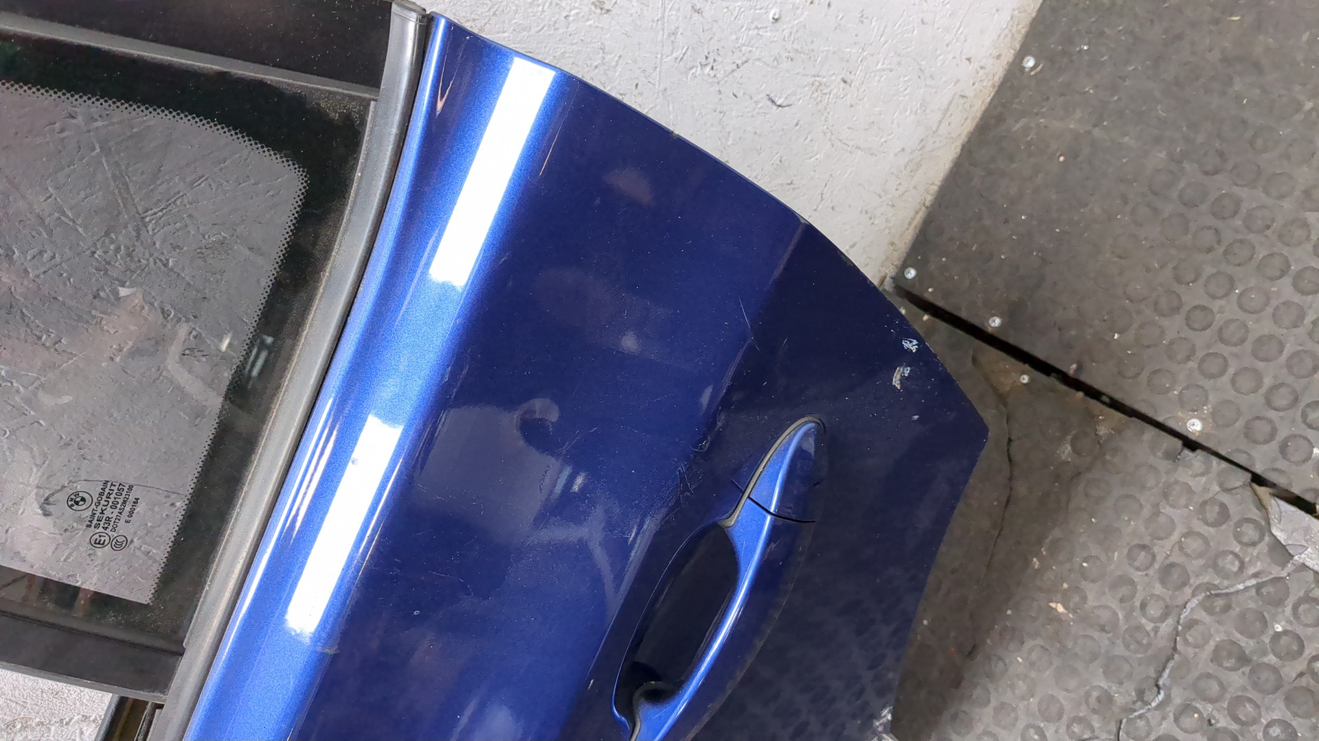 Дверь задняя левая