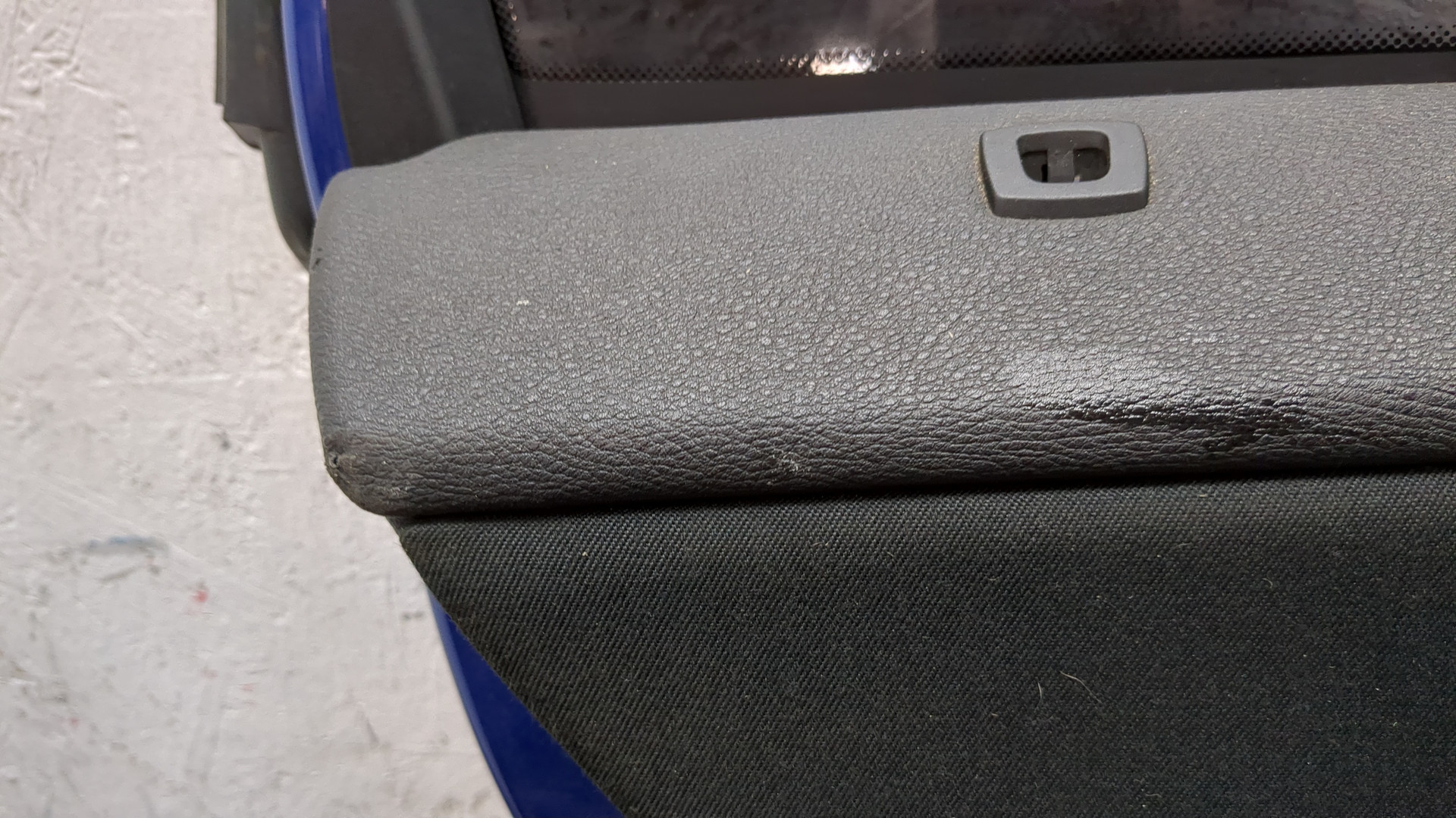 Дверь задняя левая