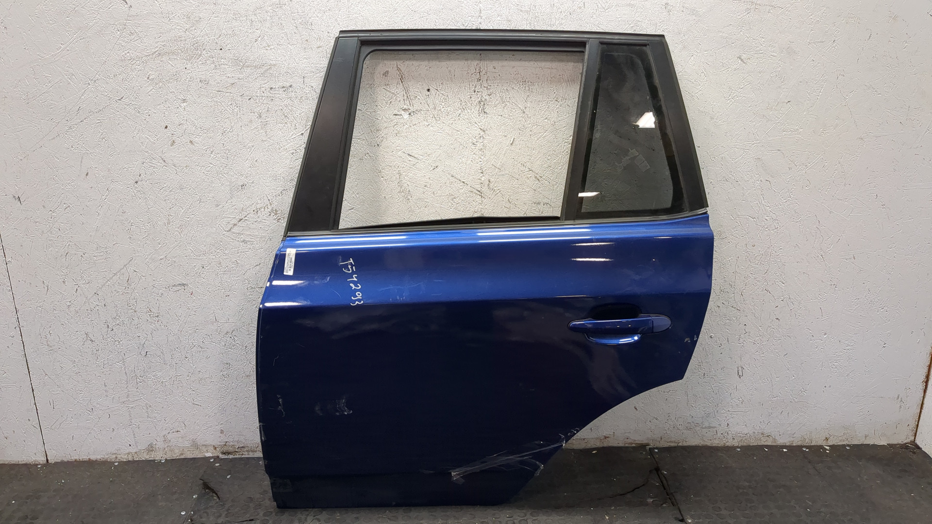 Дверь задняя левая