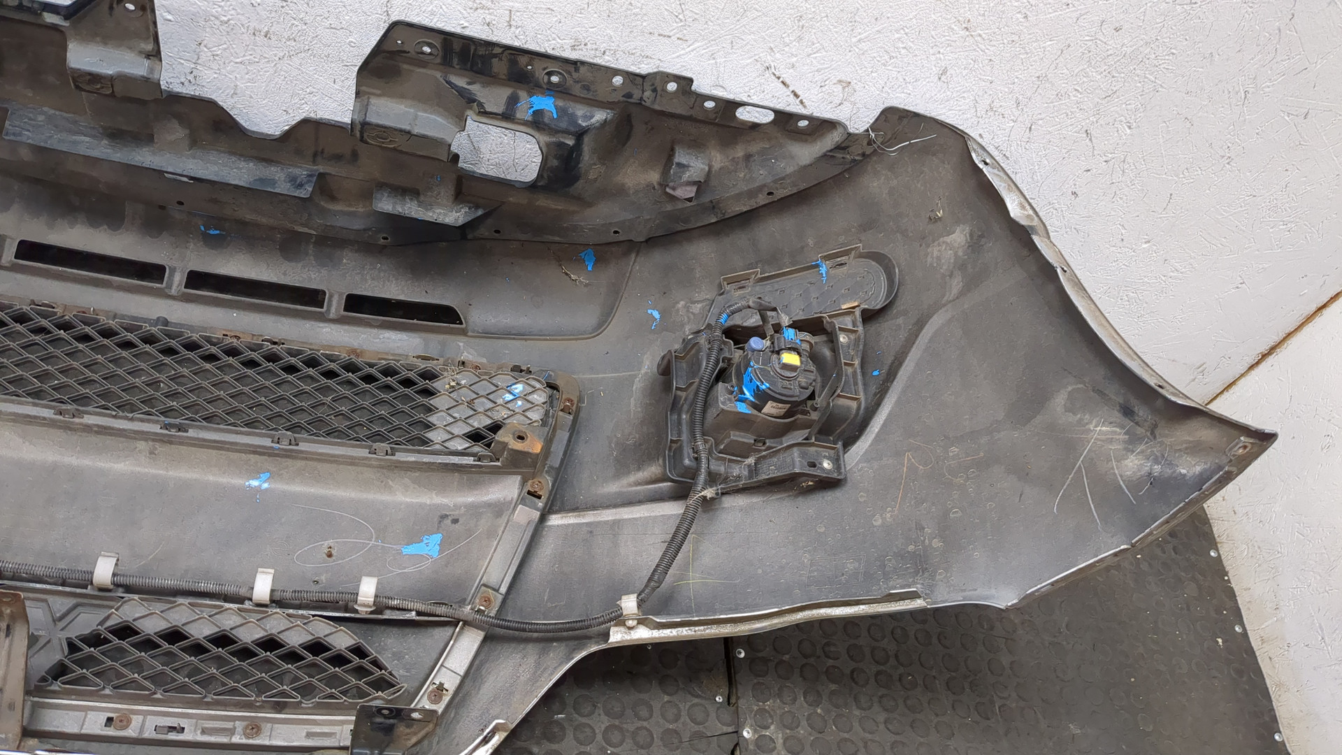 Бампер передний