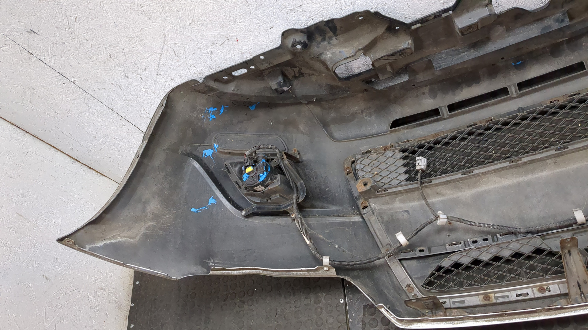 Бампер передний