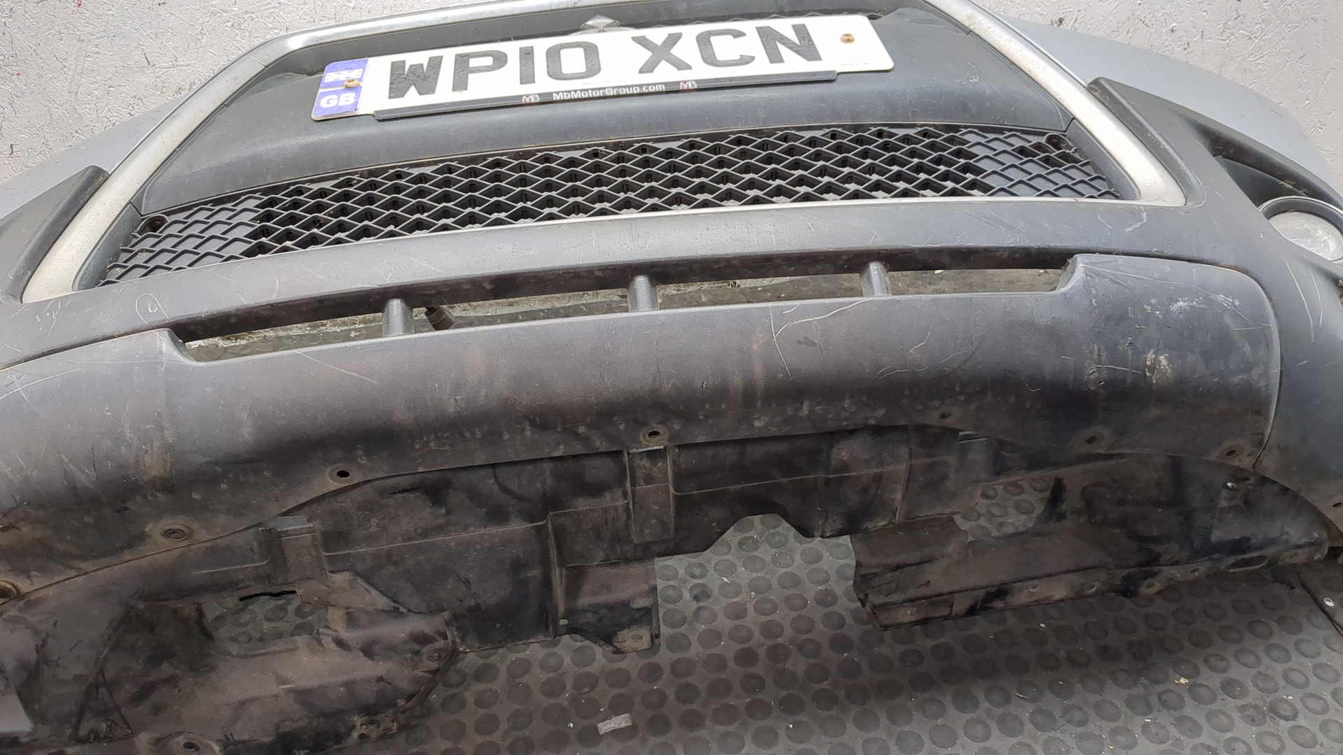 Бампер передний