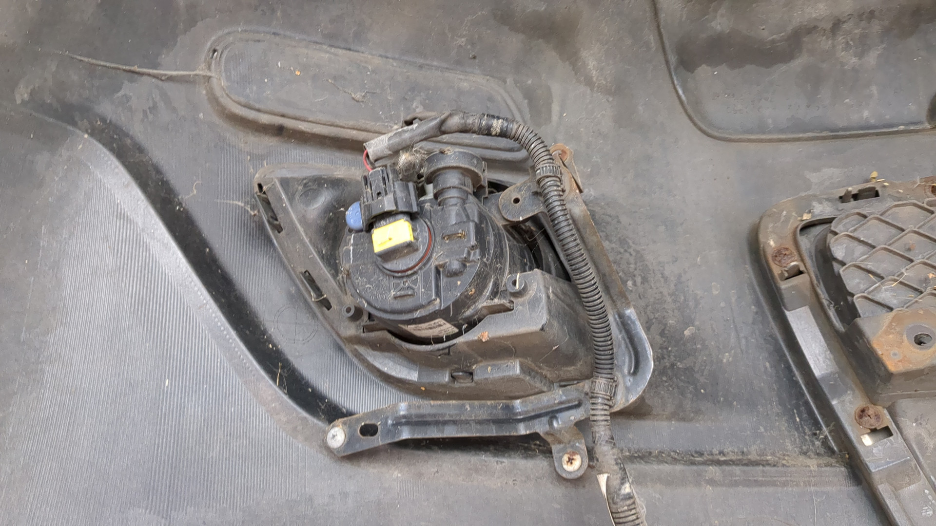 Бампер передний