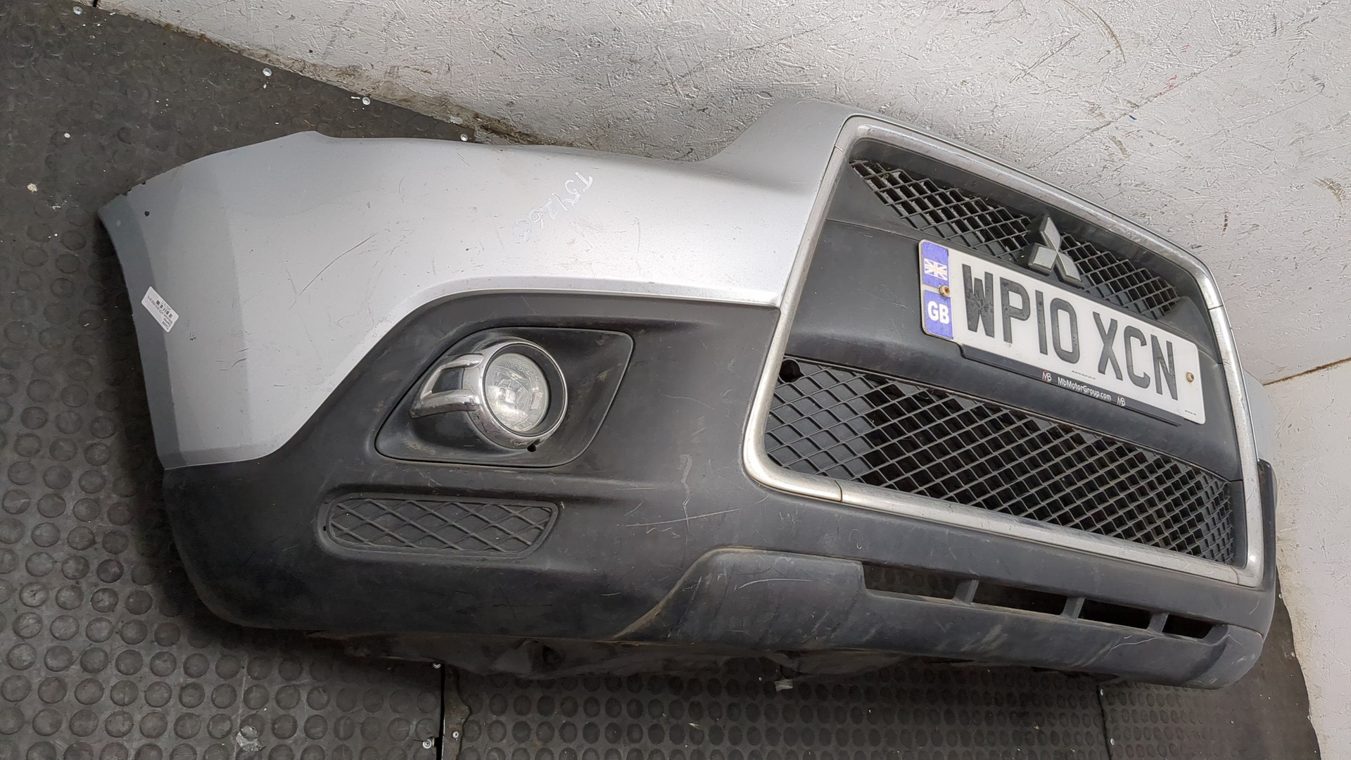 Бампер передний