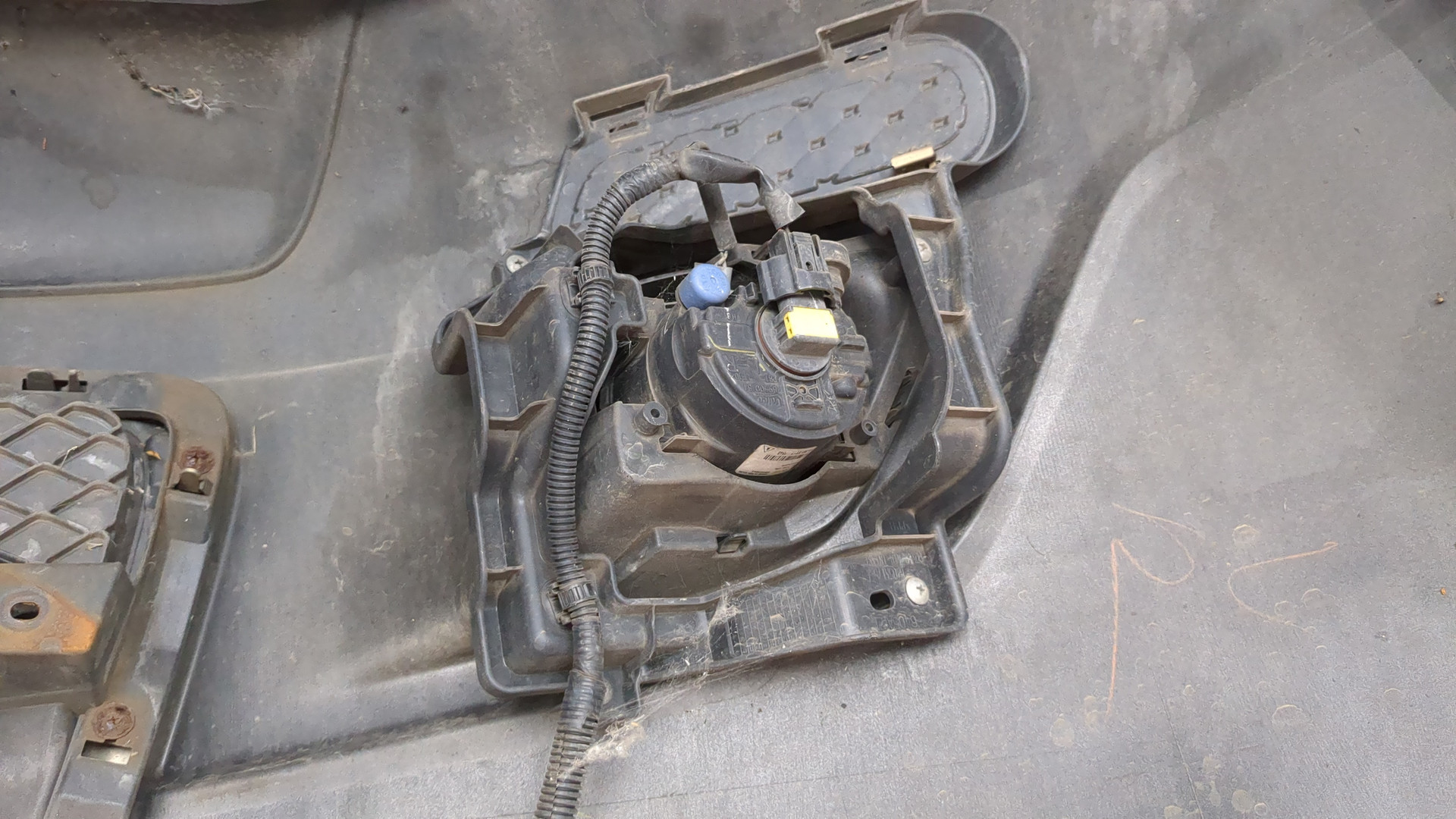 Бампер передний