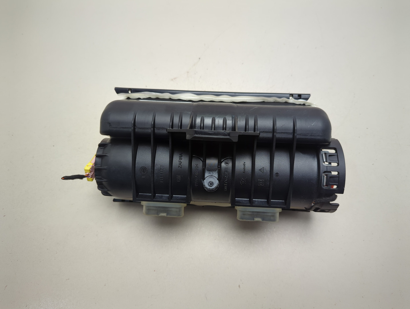 Подушка безопасности пассажирская (в торпедо)