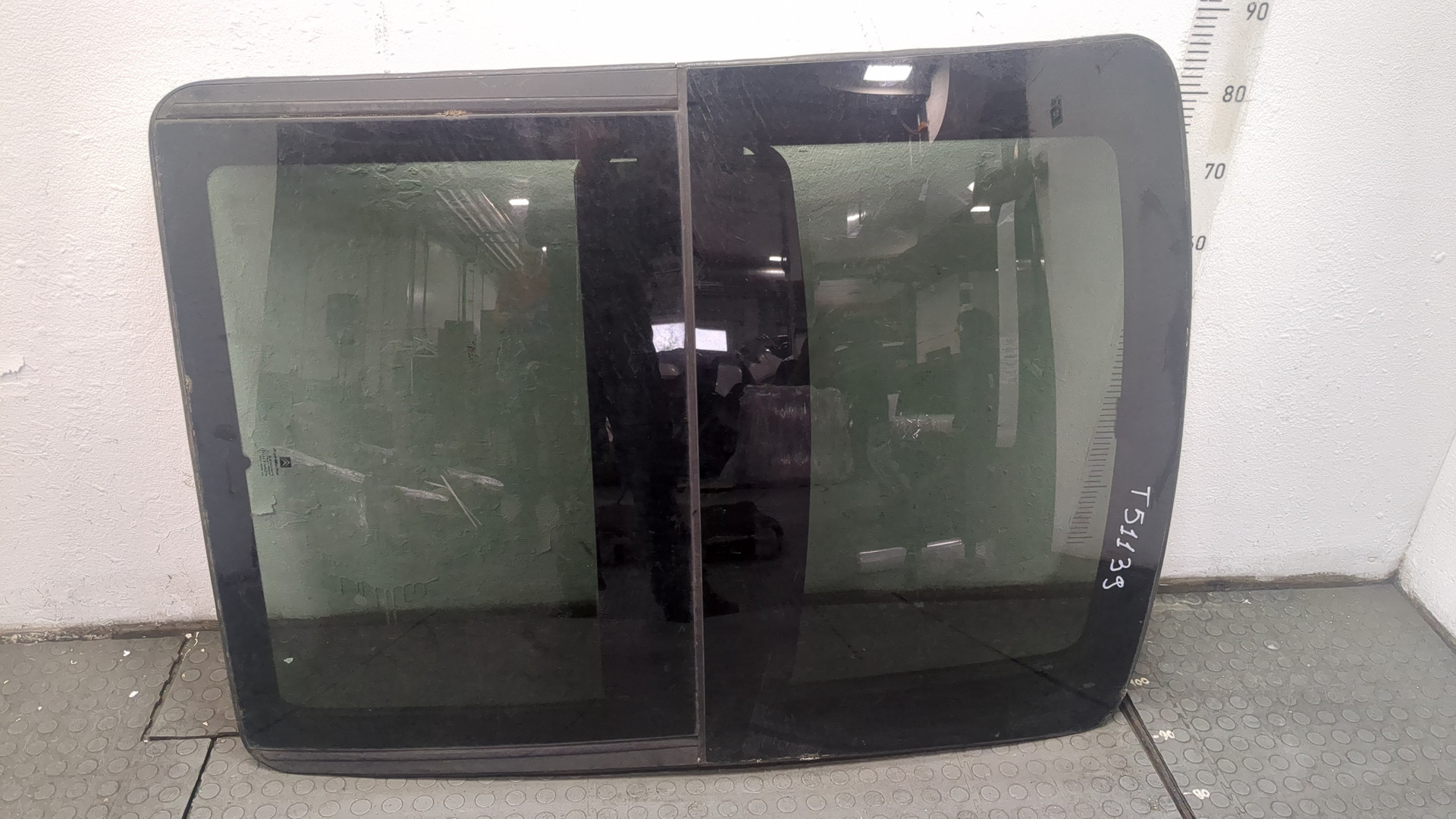 Люк в сборе электрический