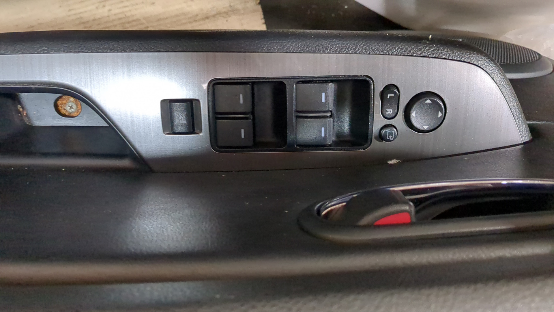 Дверь передняя правая