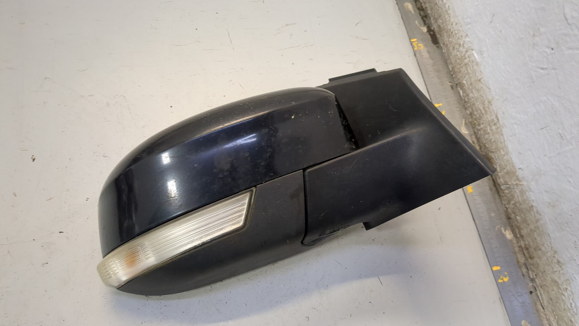 Зеркало правое электрическое