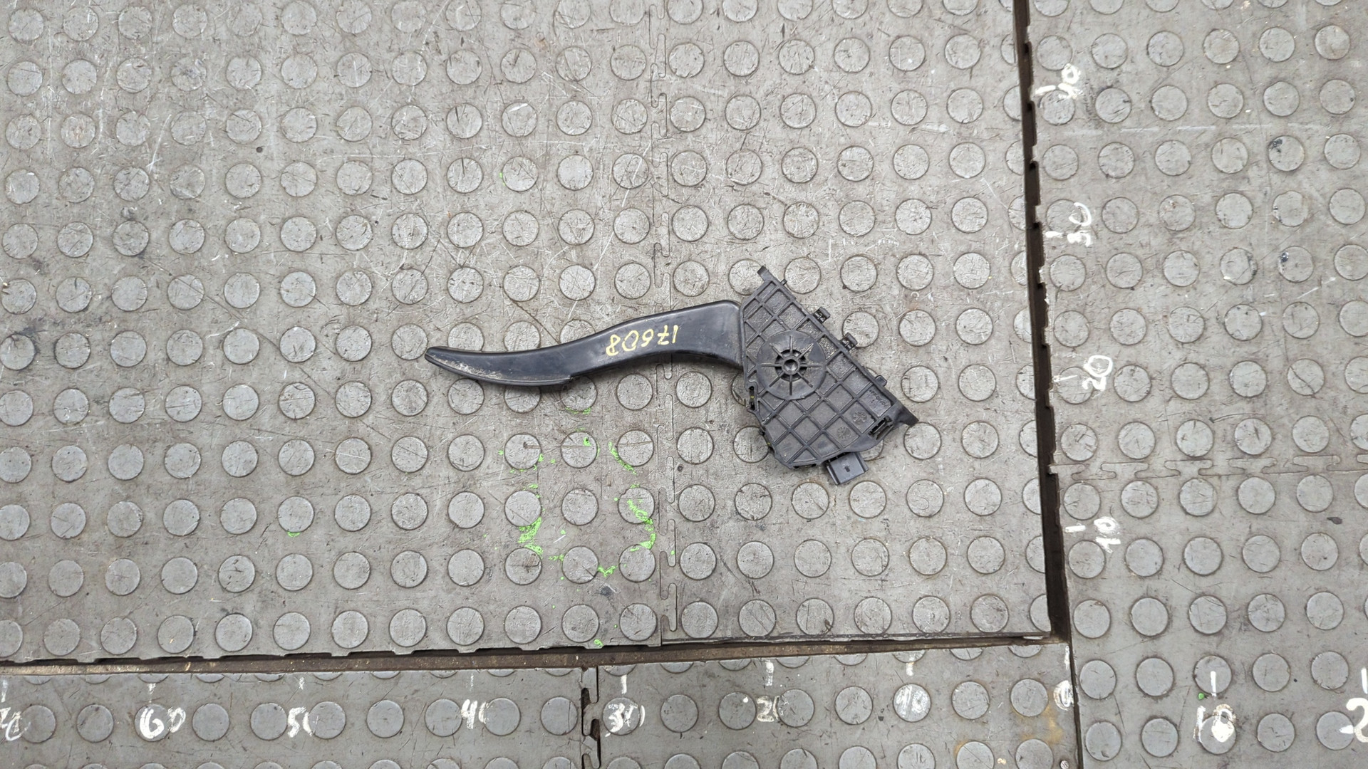 Педаль газа