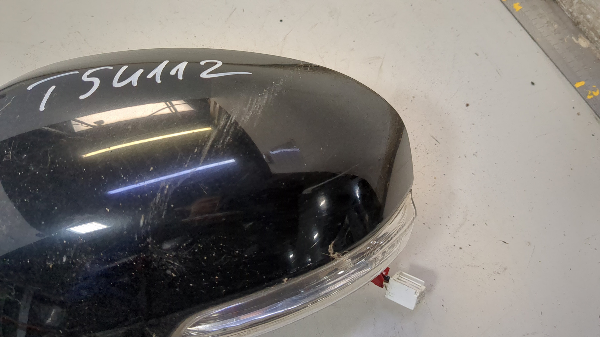 Зеркало левое электрическое