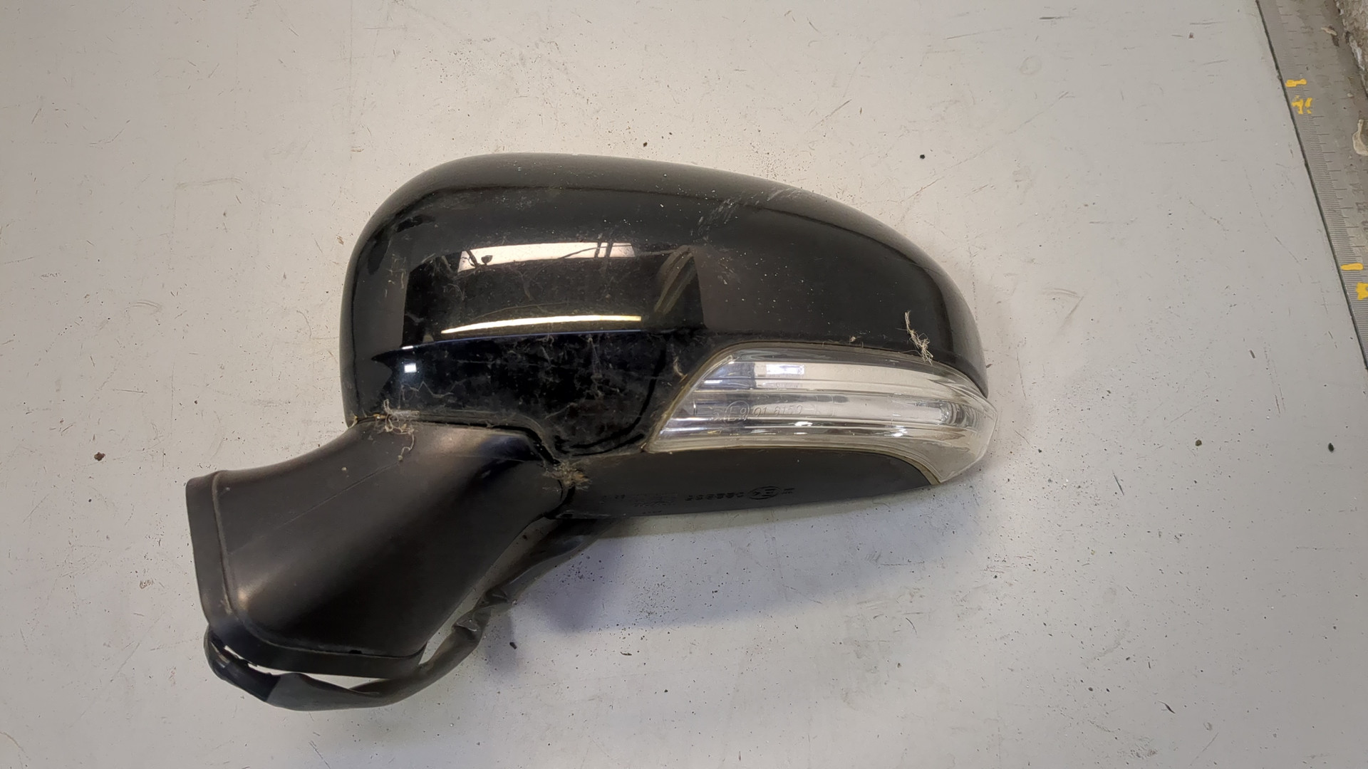 Зеркало левое электрическое