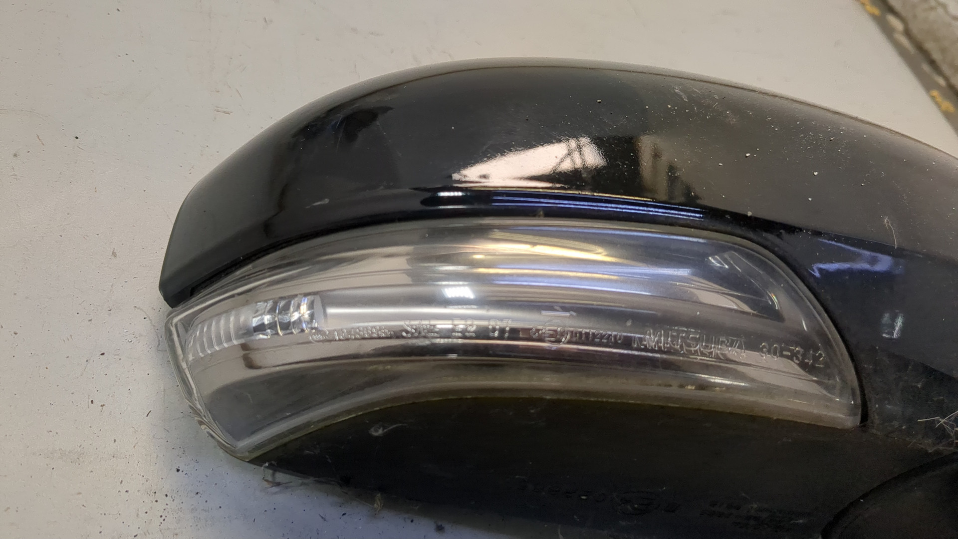 Зеркало правое электрическое