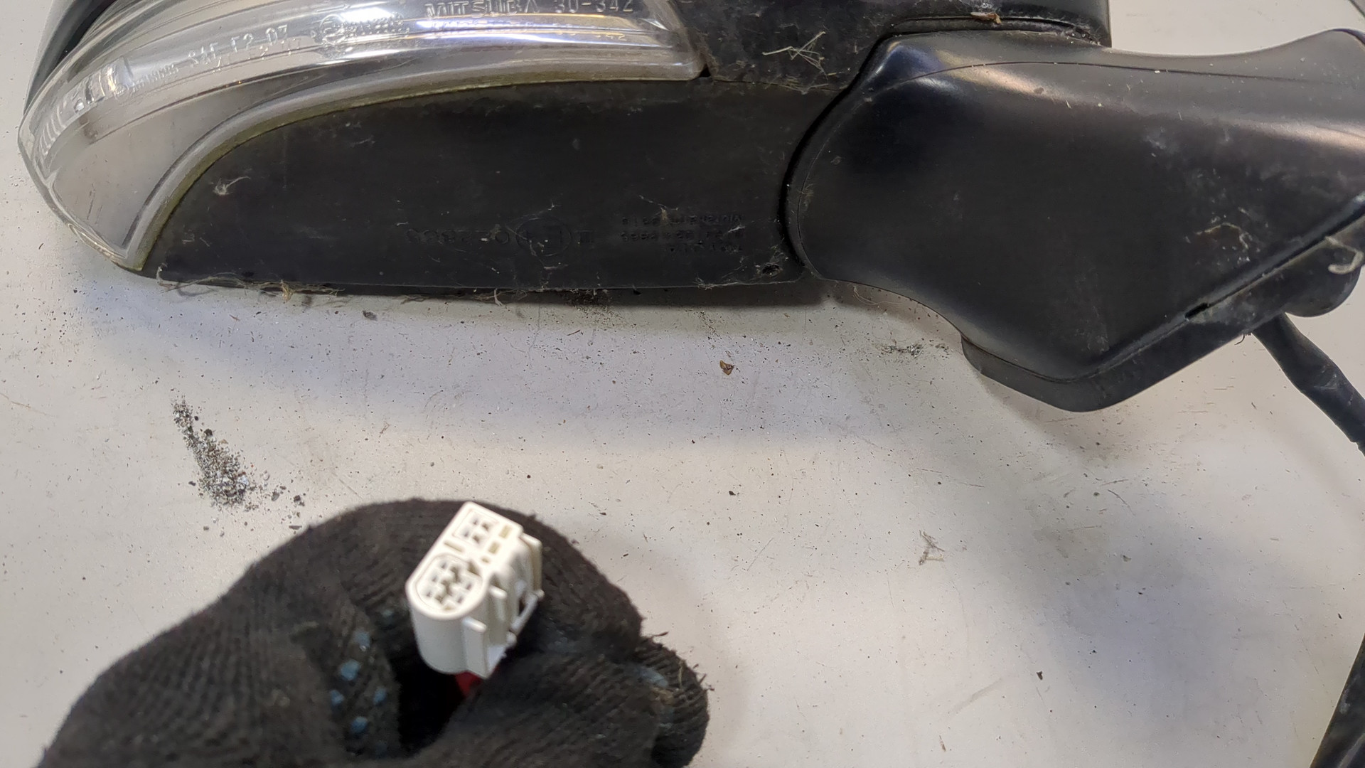 Зеркало правое электрическое