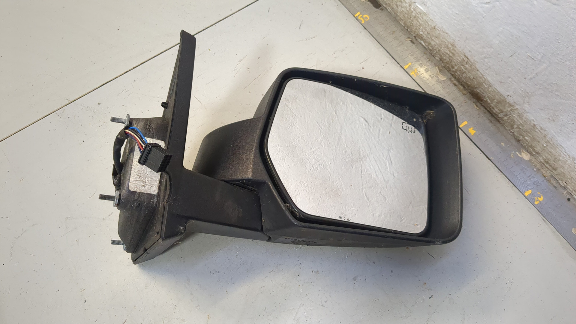 Зеркало правое электрическое