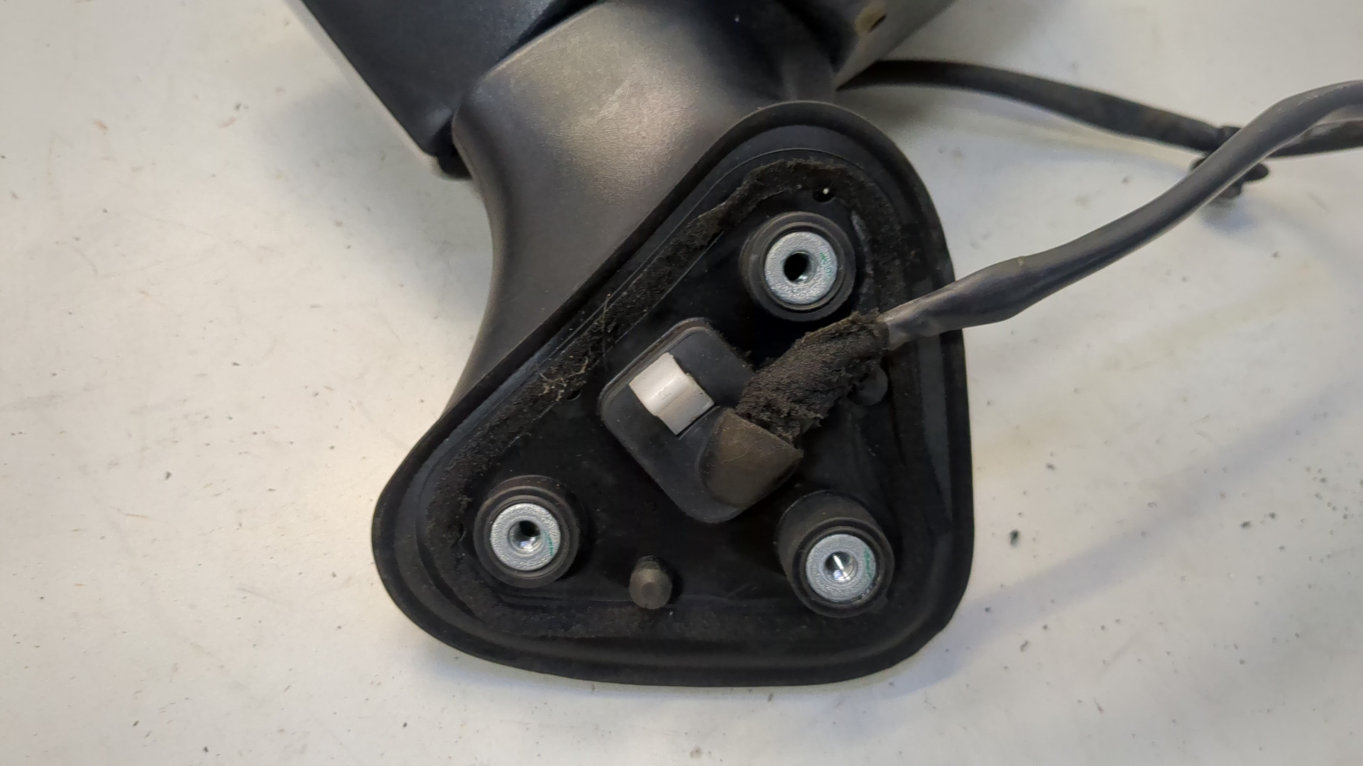 Зеркало правое электрическое