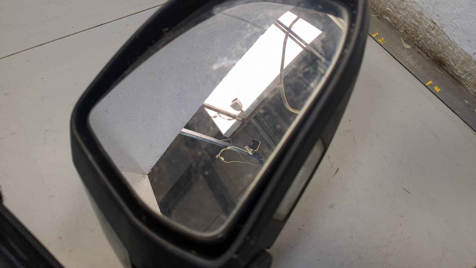 Зеркало правое электрическое