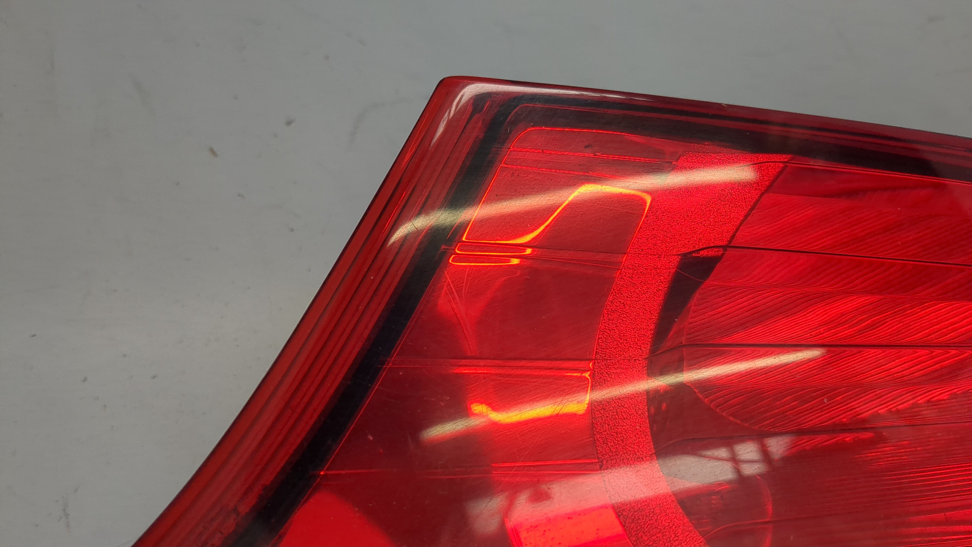 Фонарь задний левый