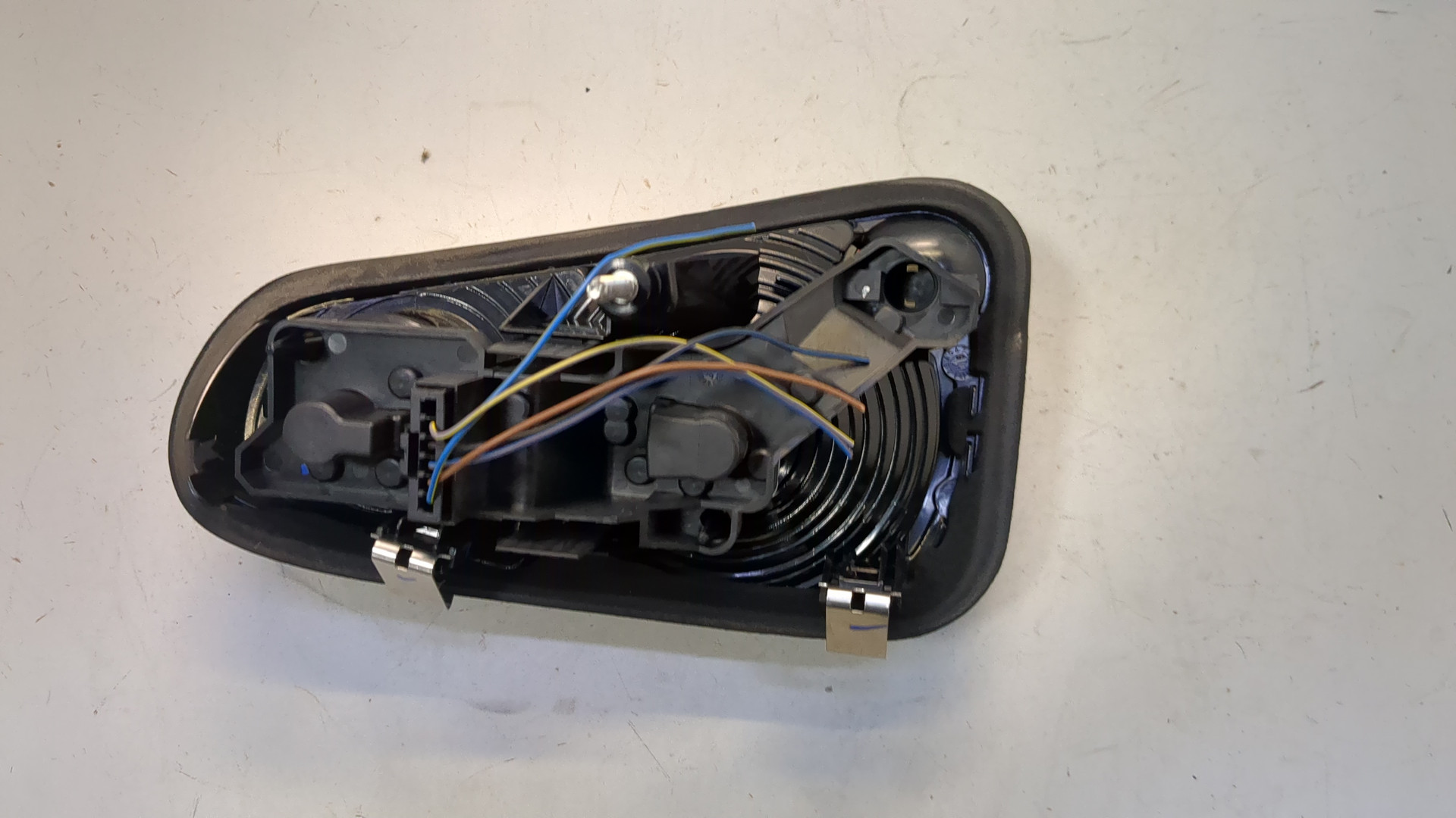 Фонарь задний правый