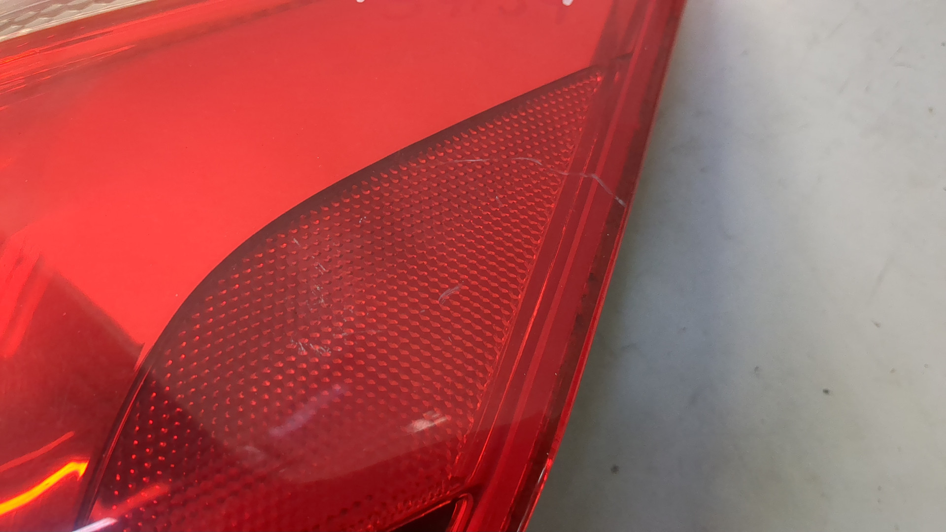 Фонарь задний правый