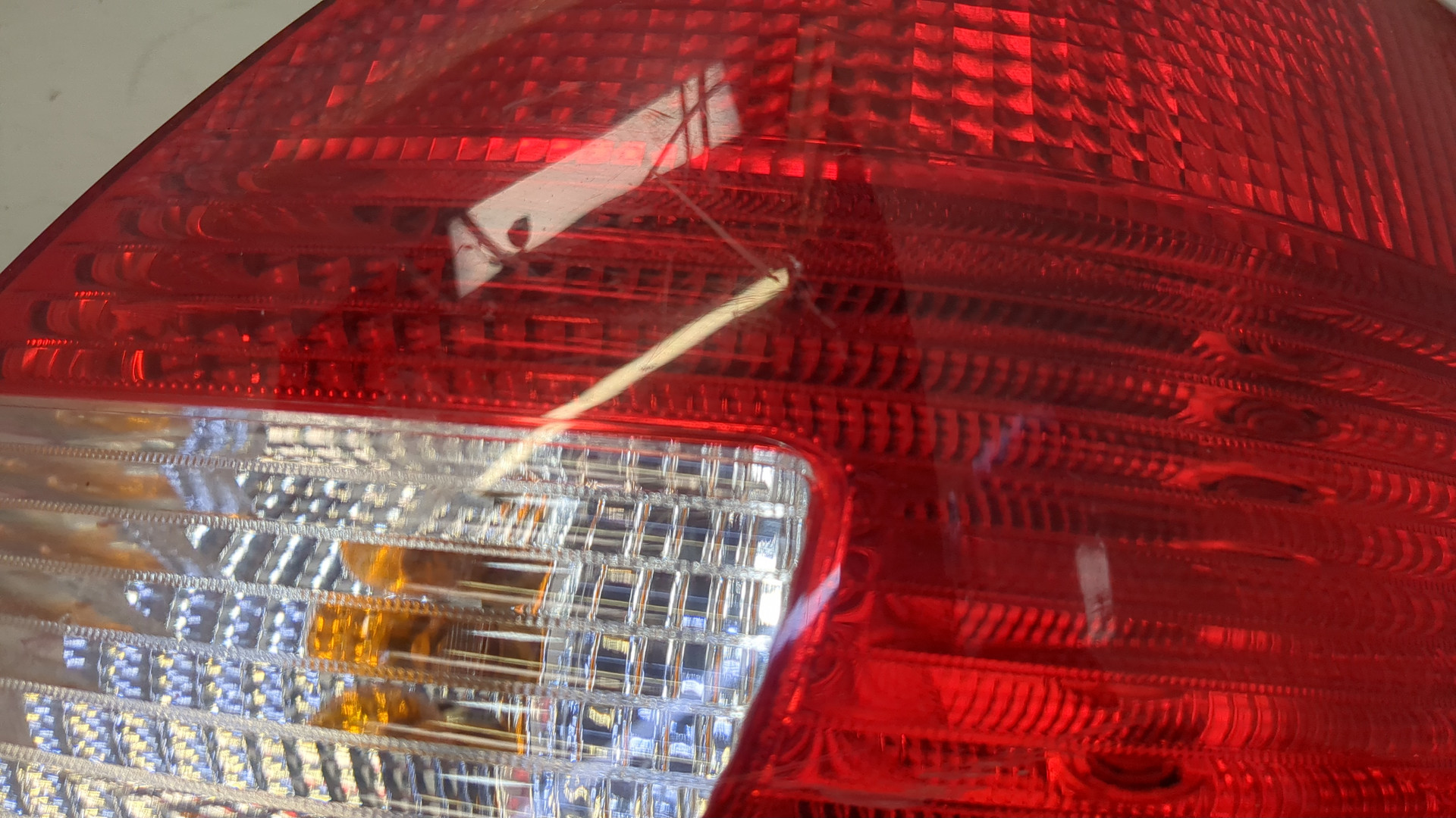 Фонарь задний правый