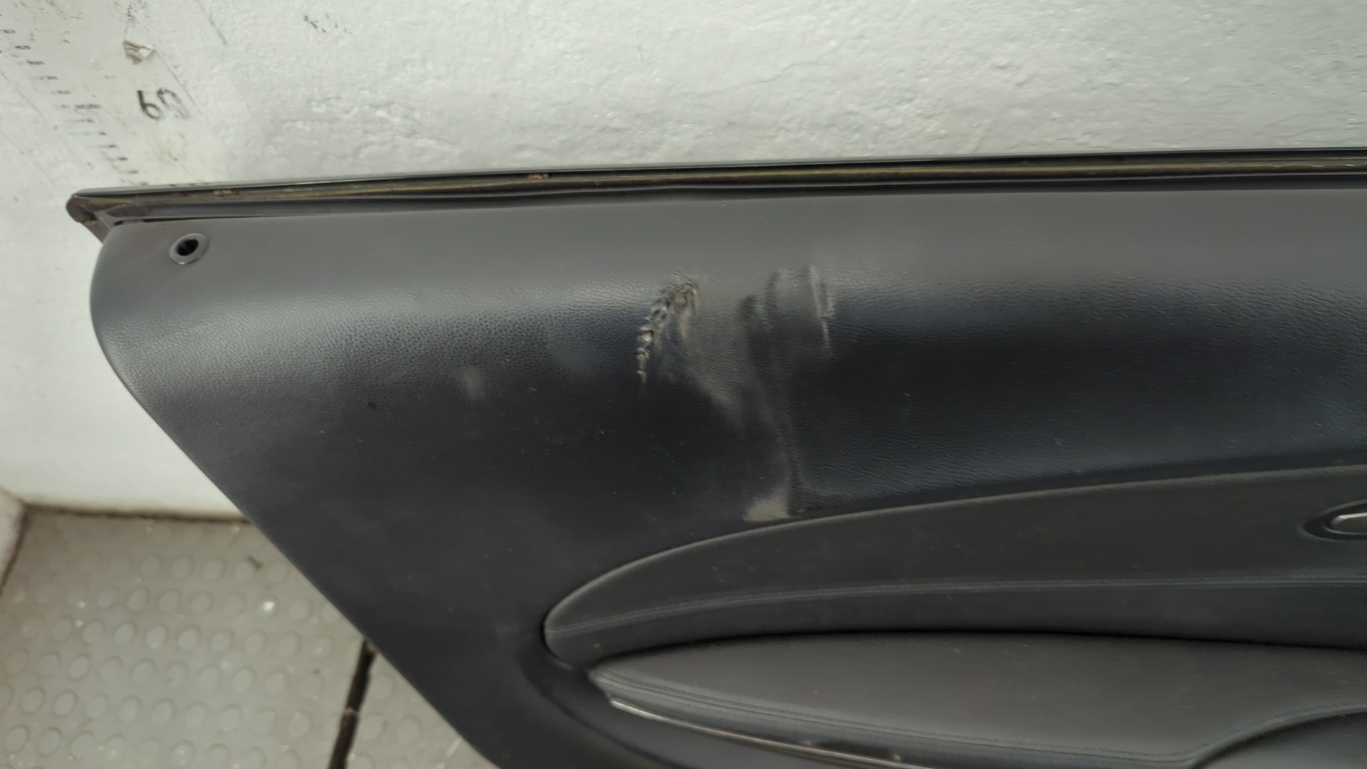 Дверь передняя левая