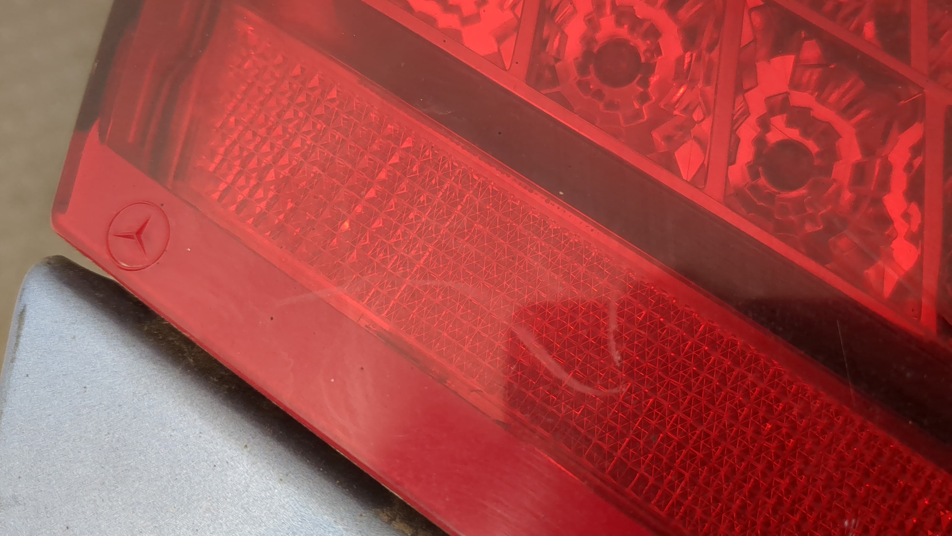 Дверь багажника