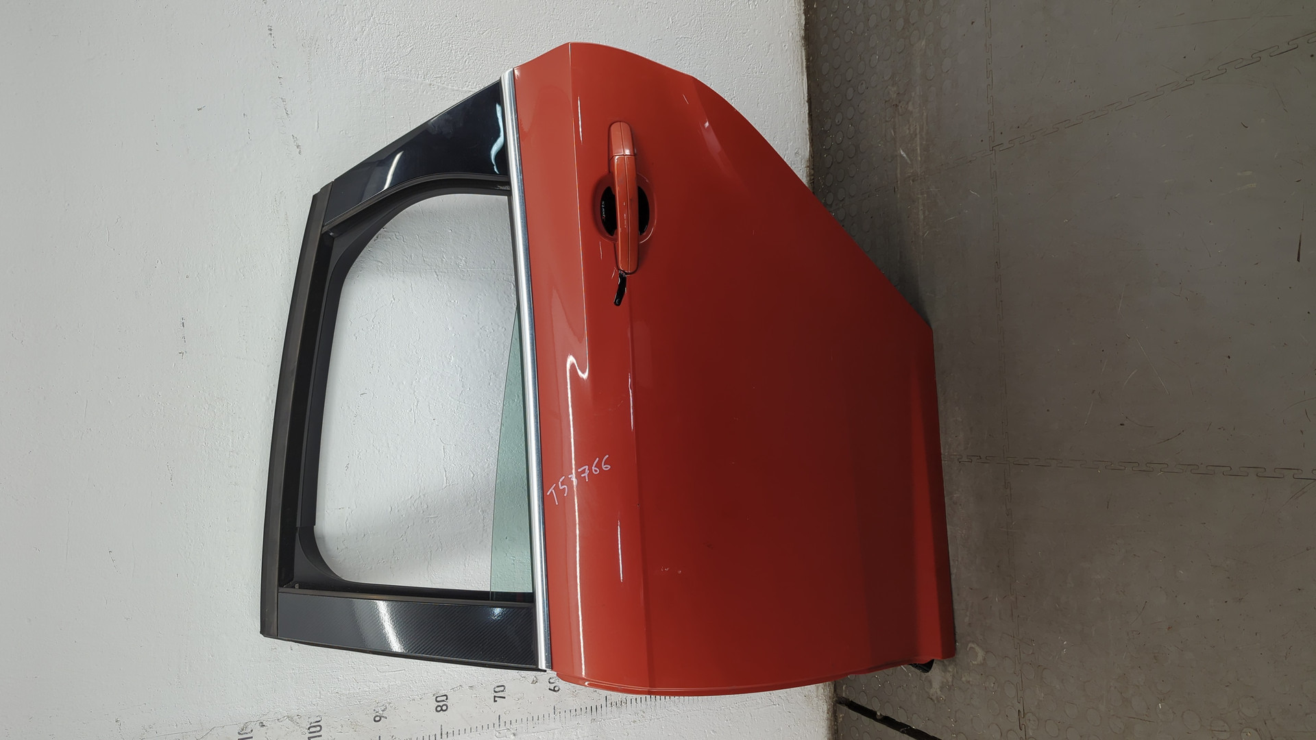 Дверь задняя левая