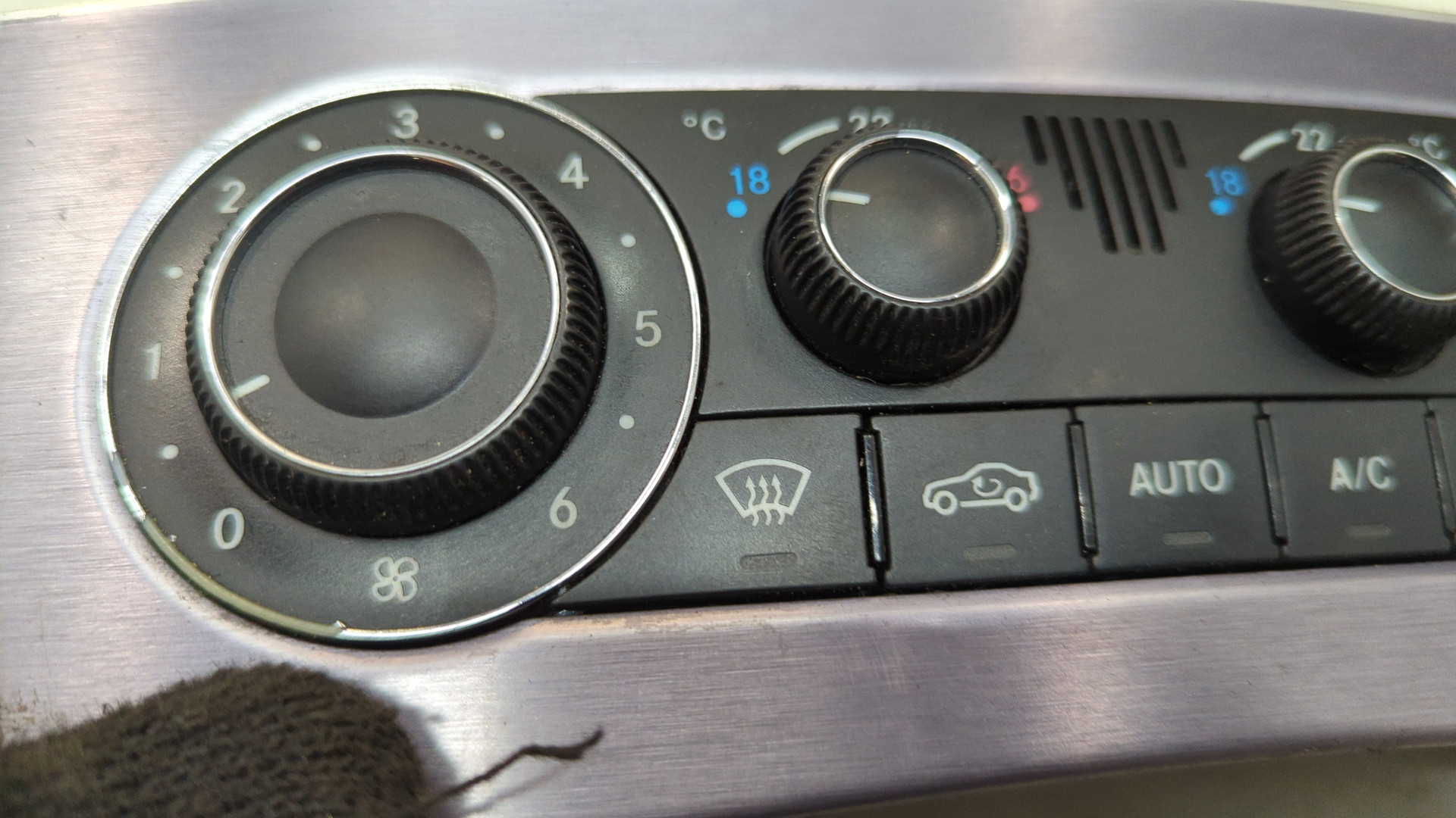 Переключатель отопителя