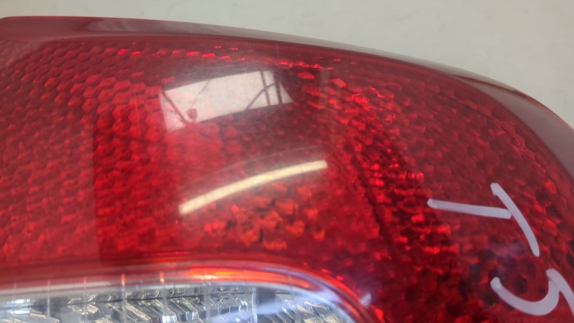 Фонарь задний правый