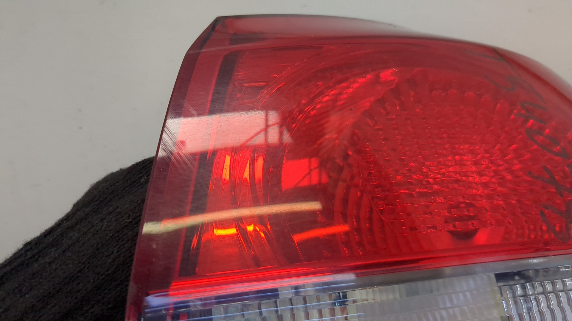 Фонарь задний правый