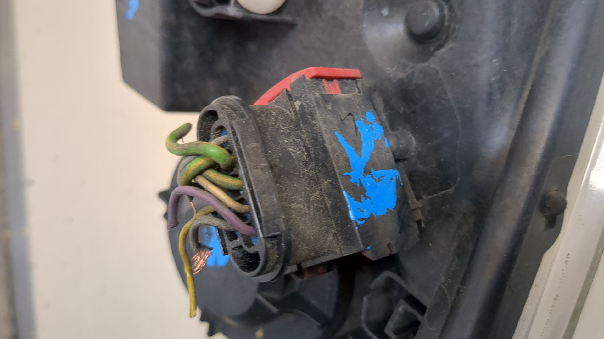 Фара правая