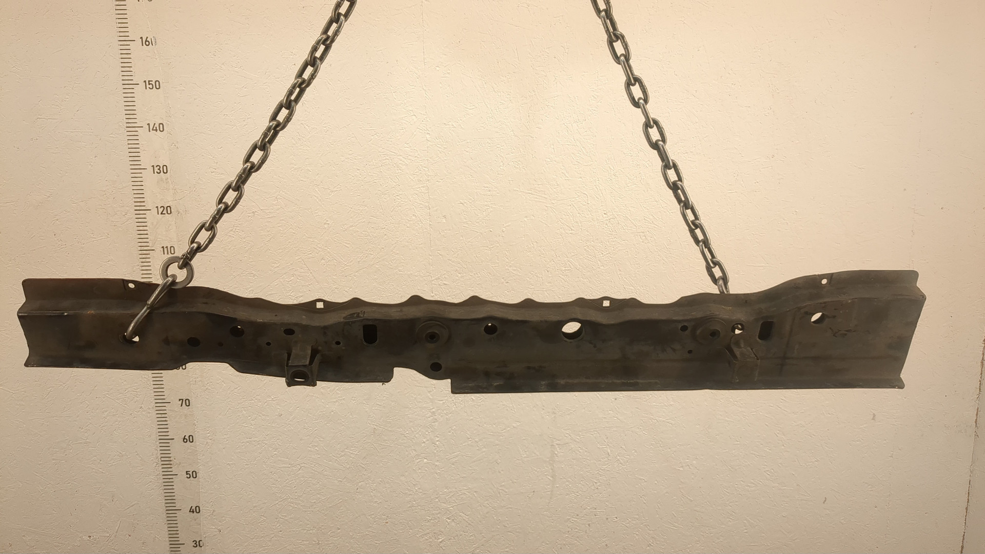 Балка подрадиаторная