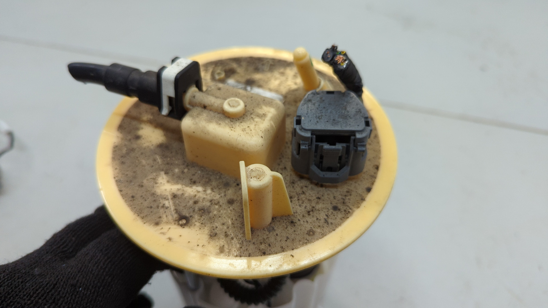 Насос топливный электрический